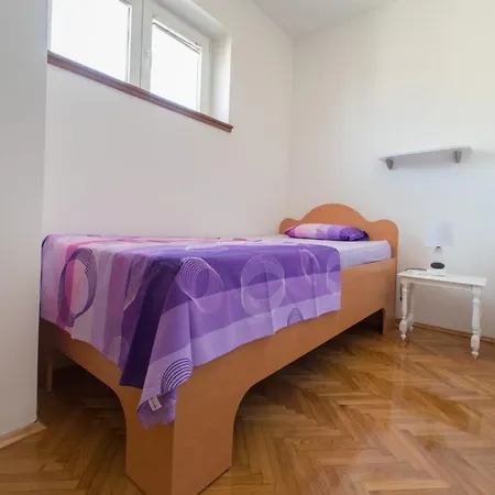 Apartment Penthouse Zia *